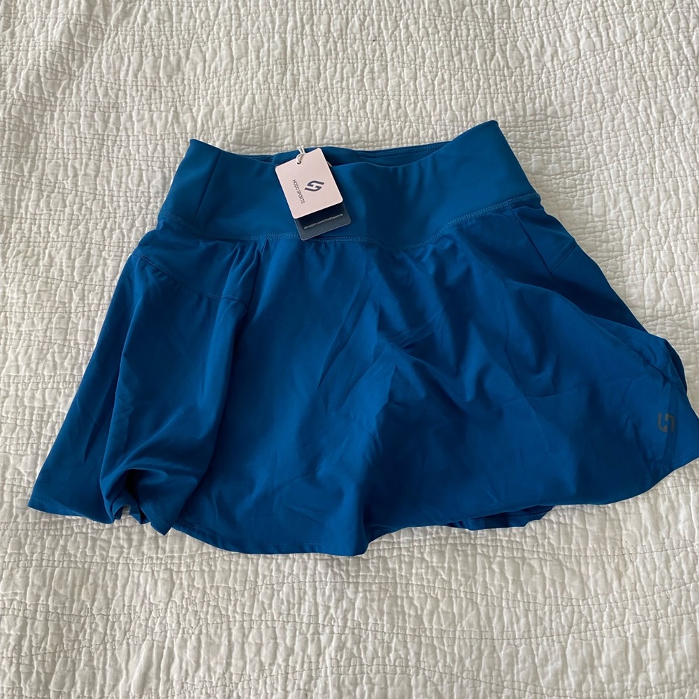 NWT Hodo Sports Girls’ Blue Athletic Skort – Size XS